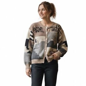 American Marketplace Vintage Peru
Alpaca Wool Hand Knit Sweater Cardigan Chunky